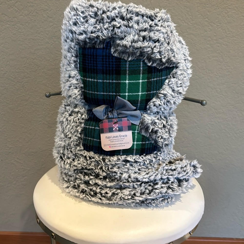 NWT Fabi Loves Gracie 50x60 Super Soft MN Sherpa Throw
